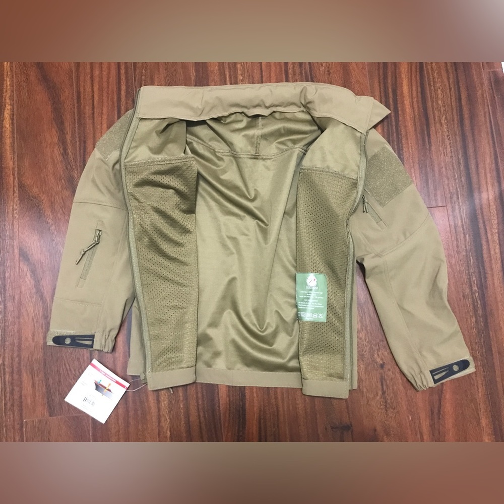 Men’s Rothco Covert Ops lightweight soft shell jacket - size small - Picture 4 of 6